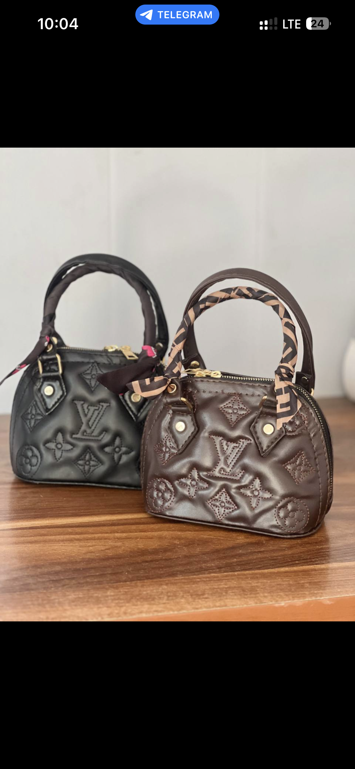 کیف گلدوزی ال وی